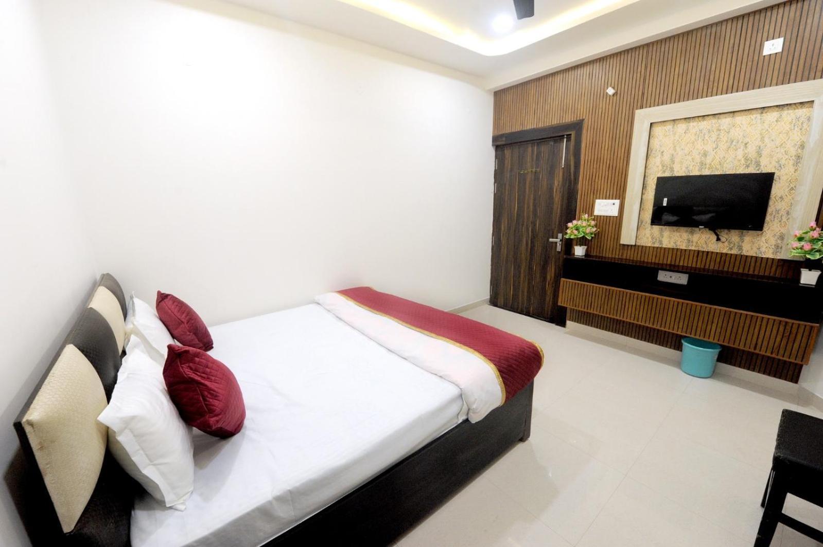 Golden Inn Prayagraj Exterior photo